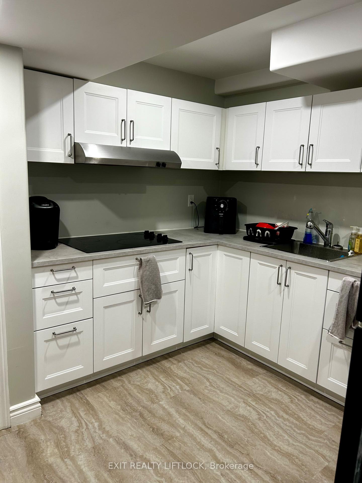 Photo 12 of 741 Trailview Drive, Peterborough, Ashburnham Ward 4 — HOMEH