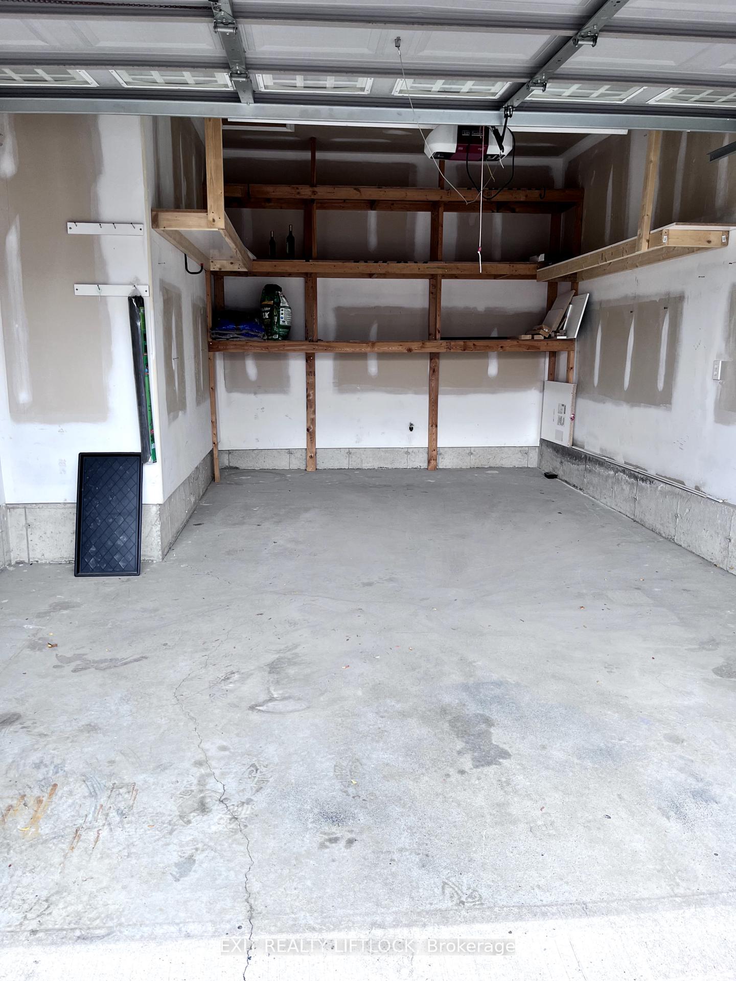 Photo 18 of 741 Trailview Drive, Peterborough, Ashburnham Ward 4 — HOMEH