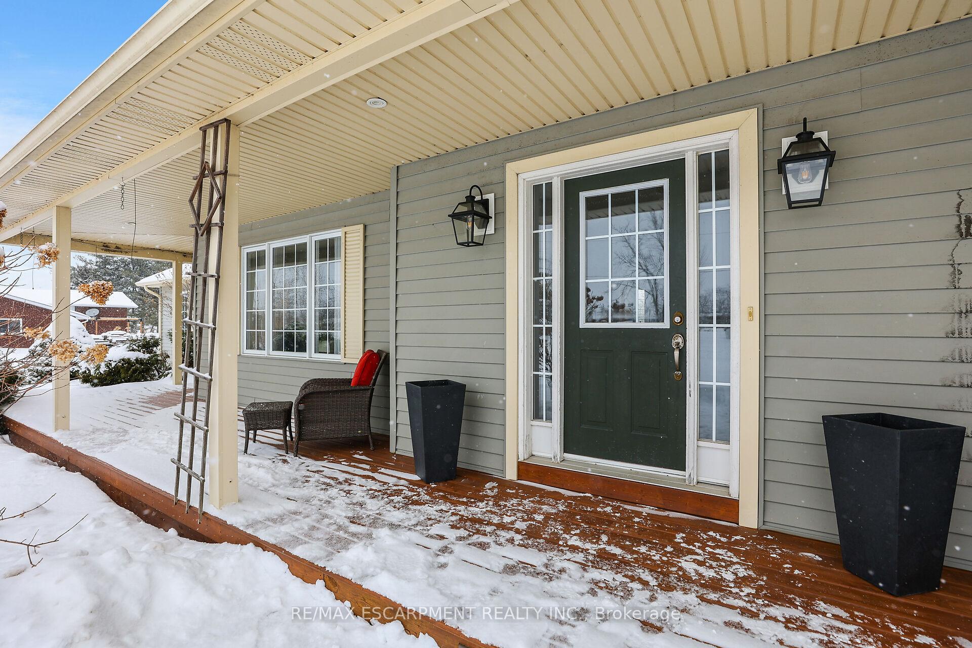 Photo 6 of 2883 South Grimsby 7 Road, Grimsby, Grimsby Escarpment — HOMEH
