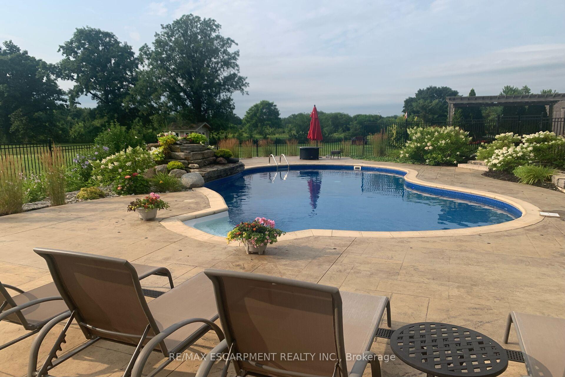 Photo 47 of 2883 South Grimsby 7 Road, Grimsby, Grimsby Escarpment — HOMEH