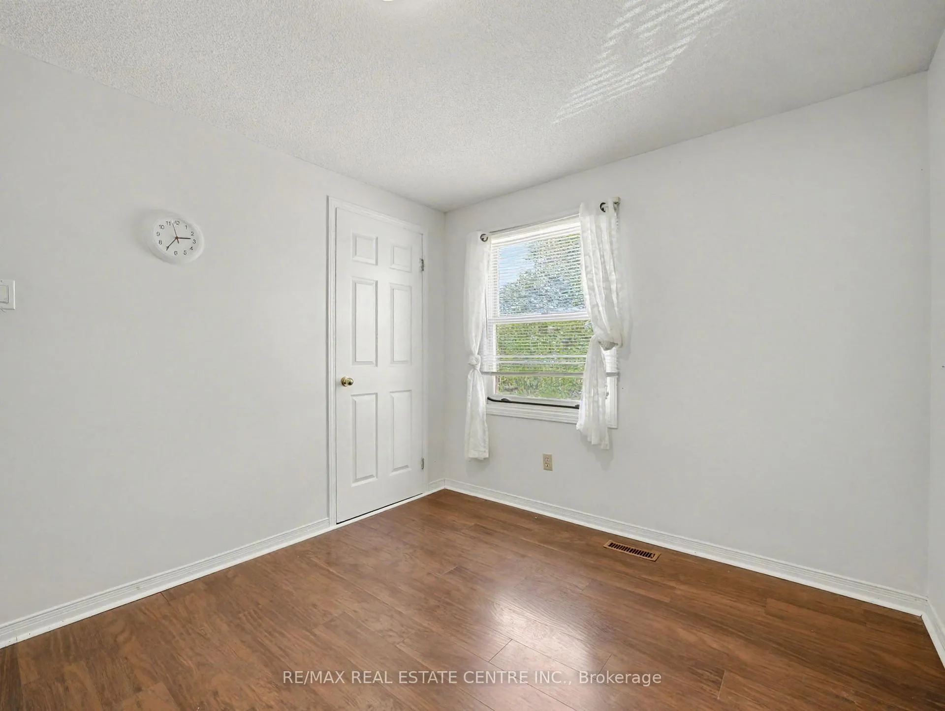 Photo 34 of 635 Rexford Drive, Hamilton, Randall — HOMEH