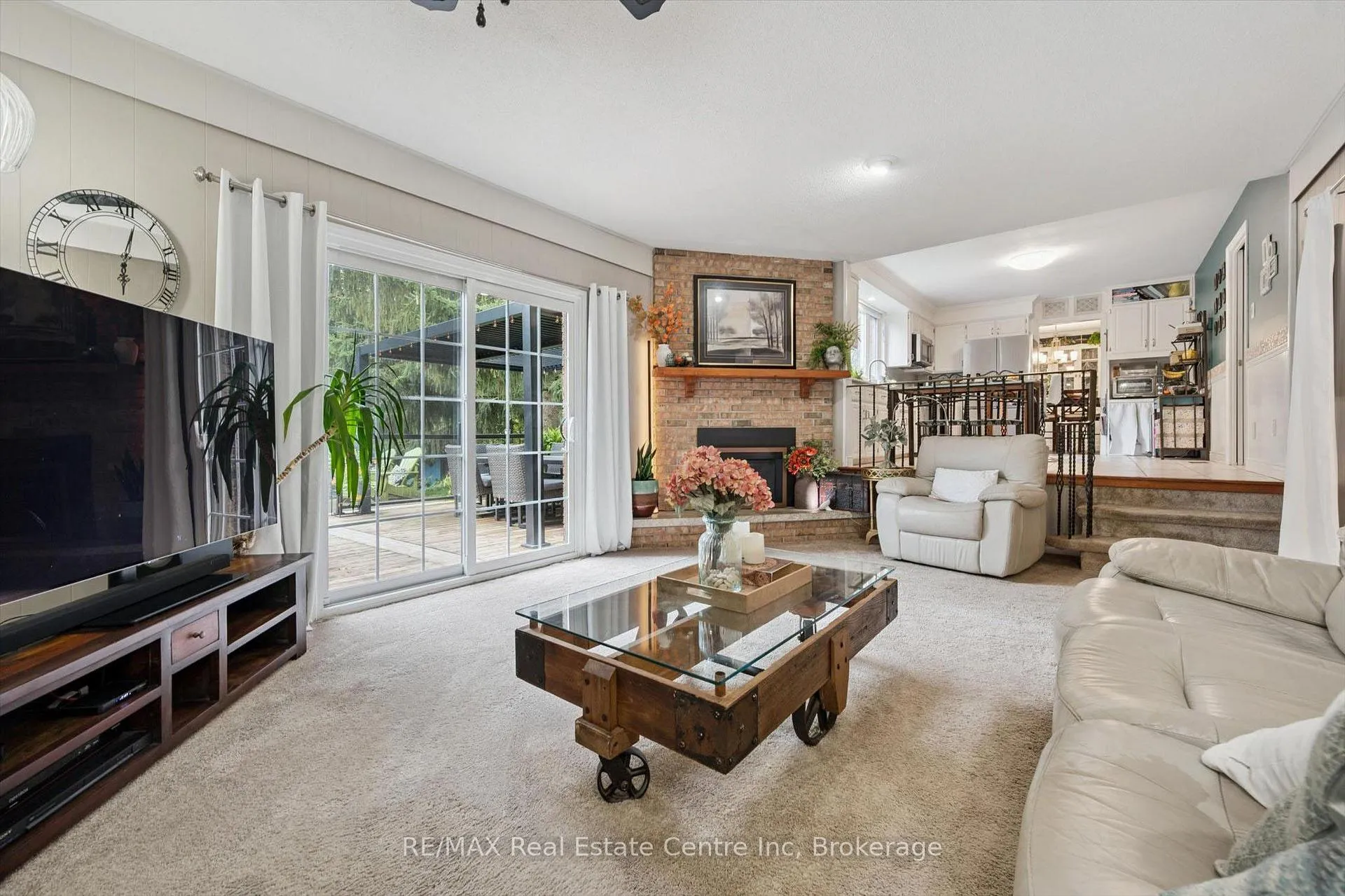 Photo 12 of 4 Berkley Place, Guelph, Riverside Park — HOMEH