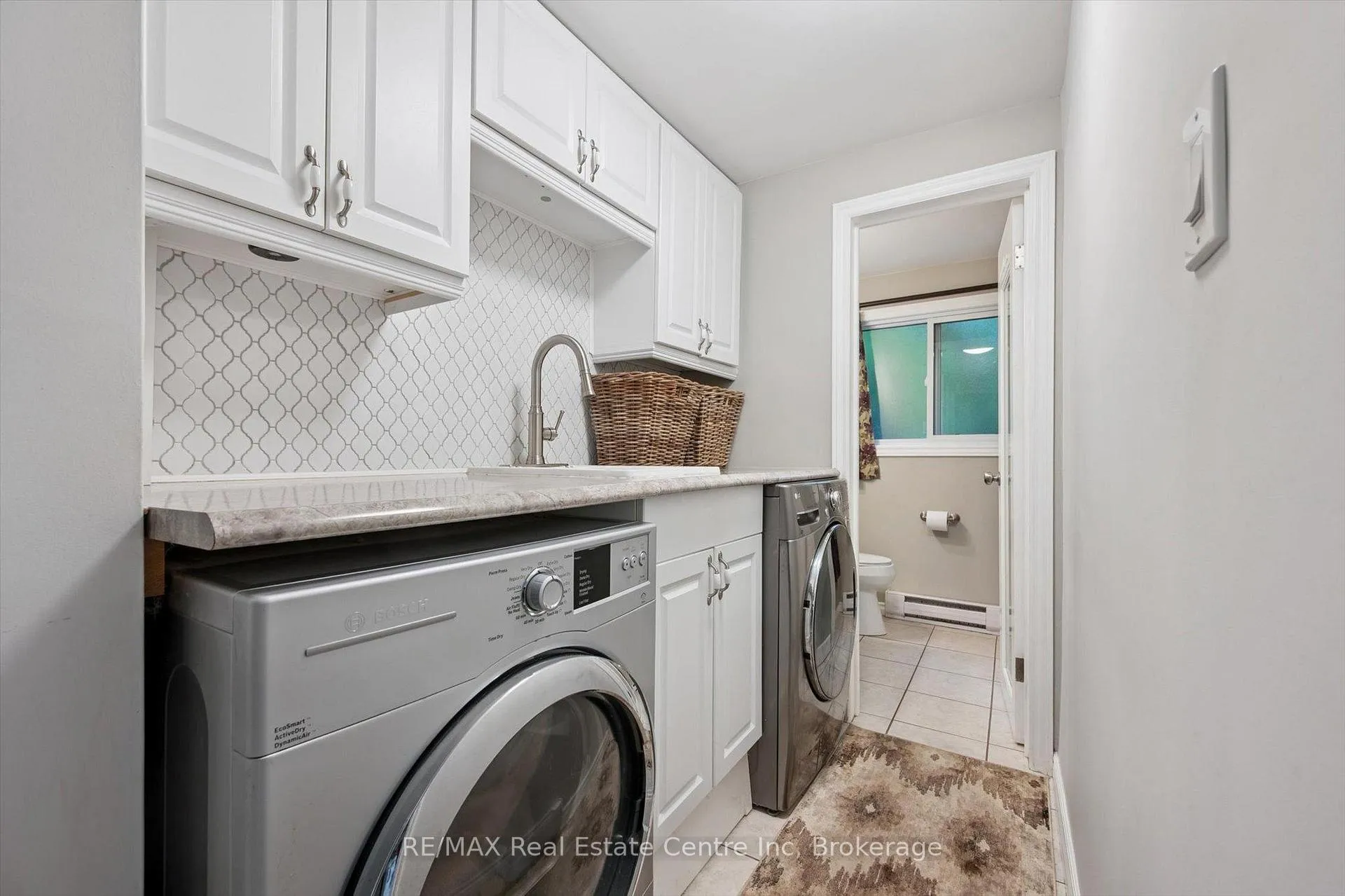 Photo 13 of 4 Berkley Place, Guelph, Riverside Park — HOMEH