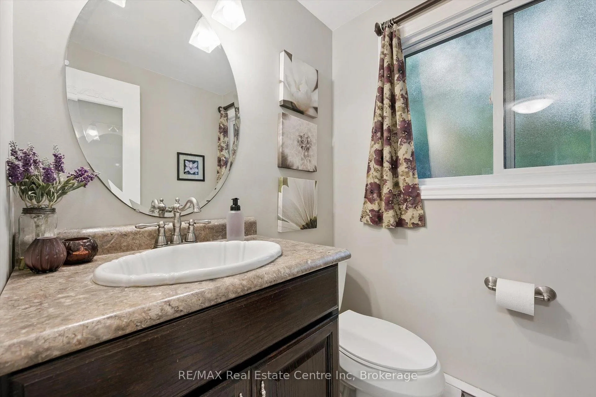 Photo 14 of 4 Berkley Place, Guelph, Riverside Park — HOMEH