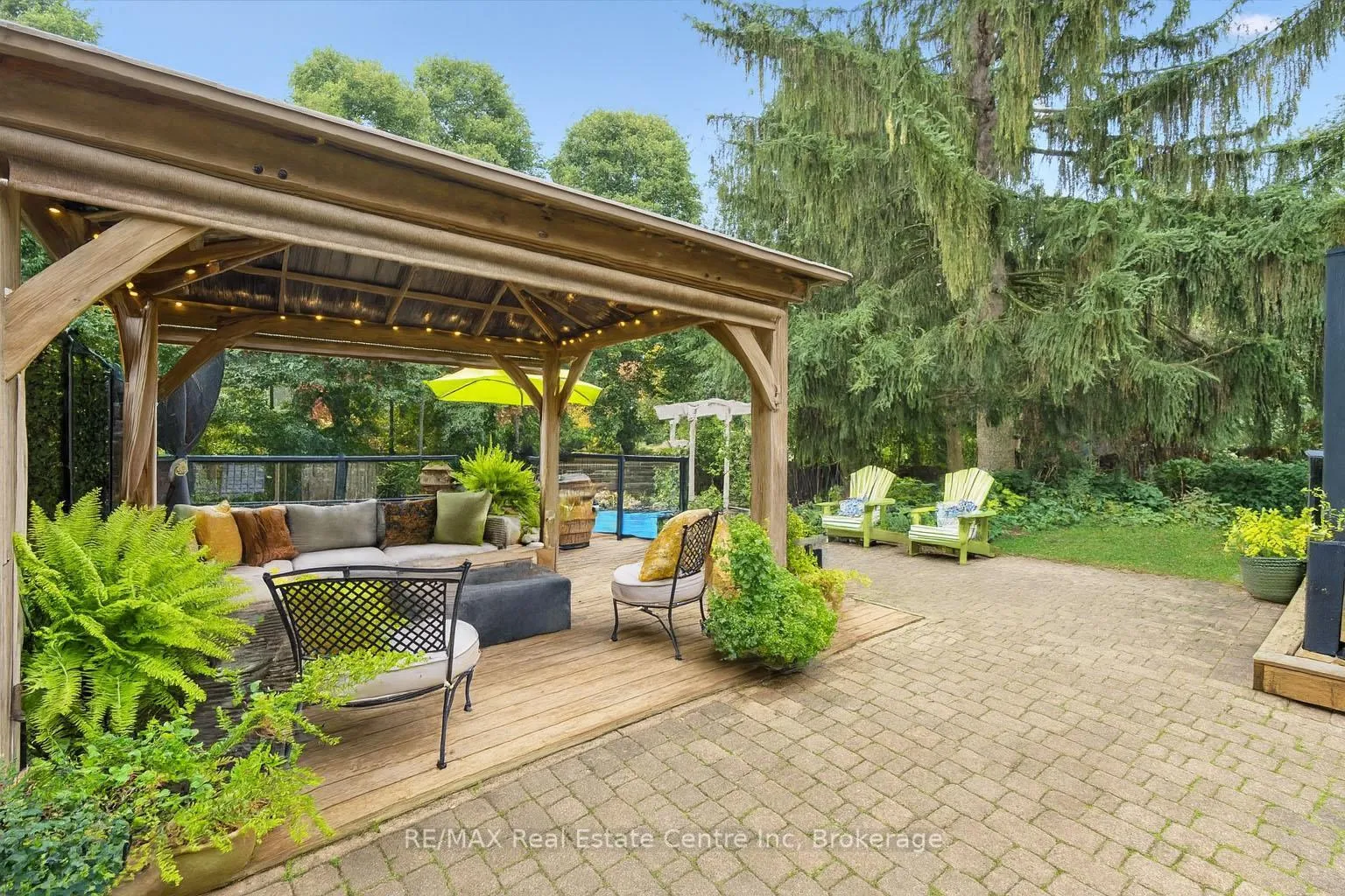 Photo 25 of 4 Berkley Place, Guelph, Riverside Park — HOMEH