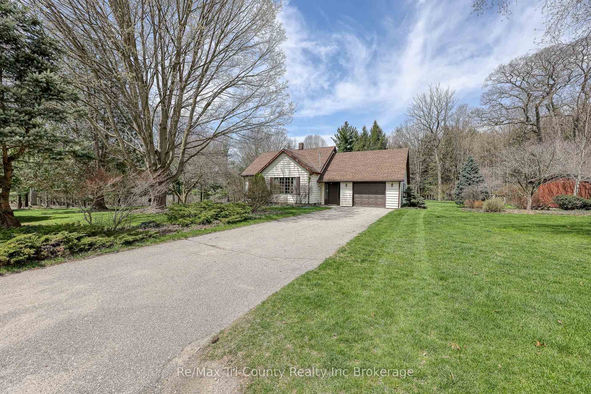 Photo 5 of 10455 Coyle Road, Bayham, Rural Bayham — HOMEH