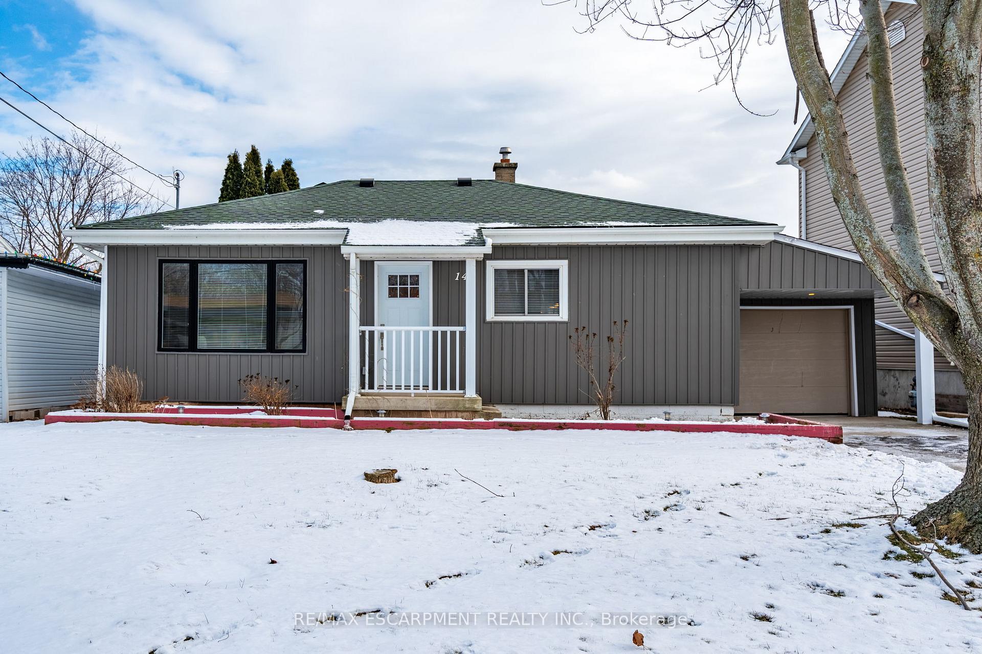 Photo 1 of 14 Lakeview Avenue, Grimsby, Grimsby Beach — HOMEH
