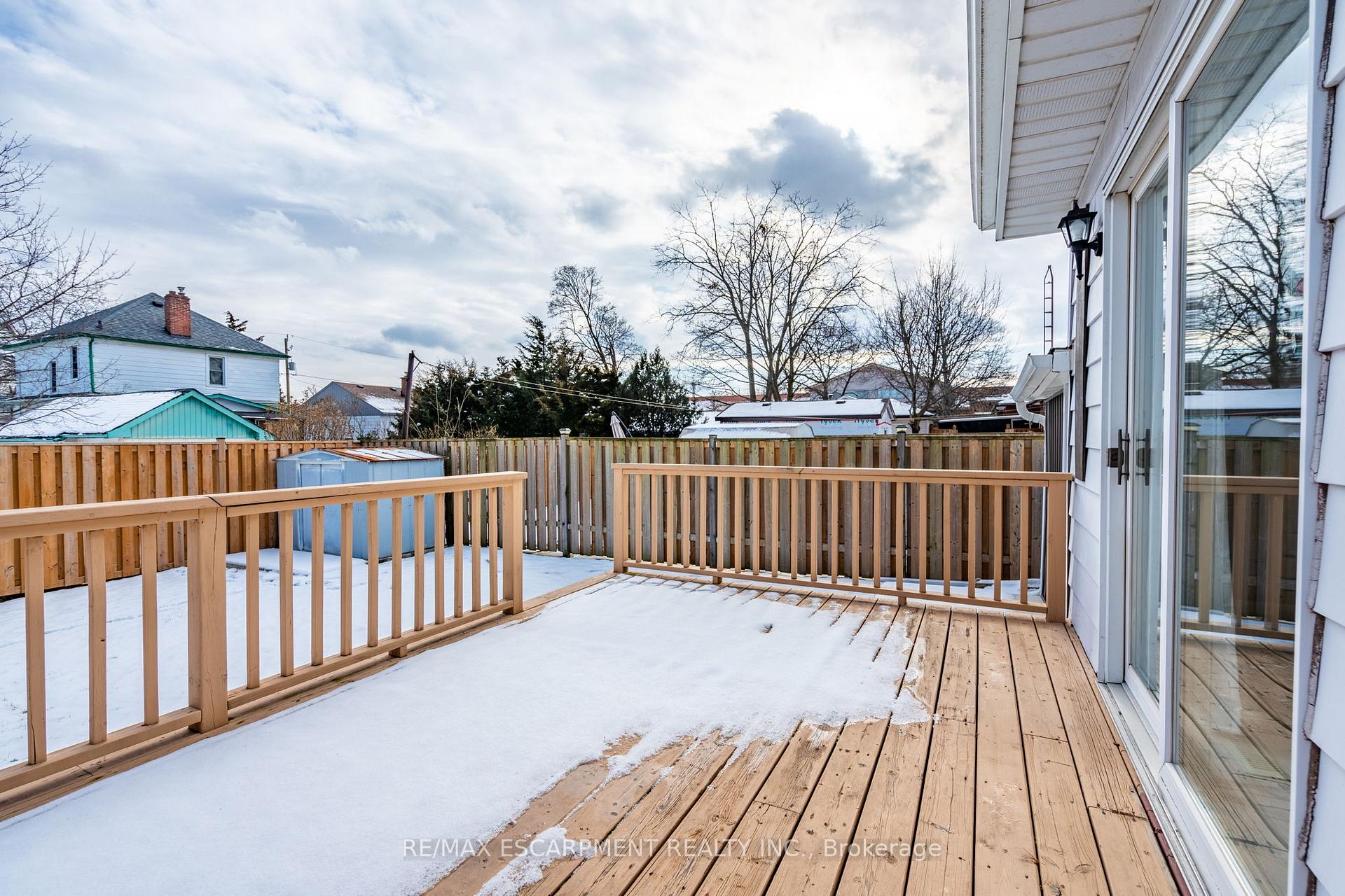 Photo 26 of 14 Lakeview Avenue, Grimsby, Grimsby Beach — HOMEH