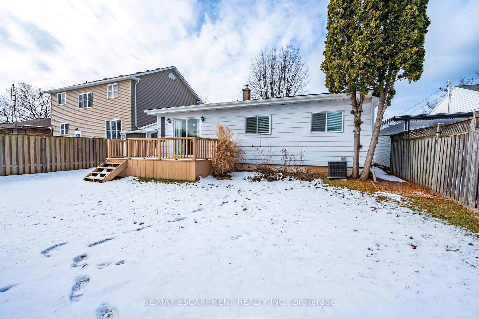 Photo 28 of 14 Lakeview Avenue, Grimsby, Grimsby Beach — HOMEH