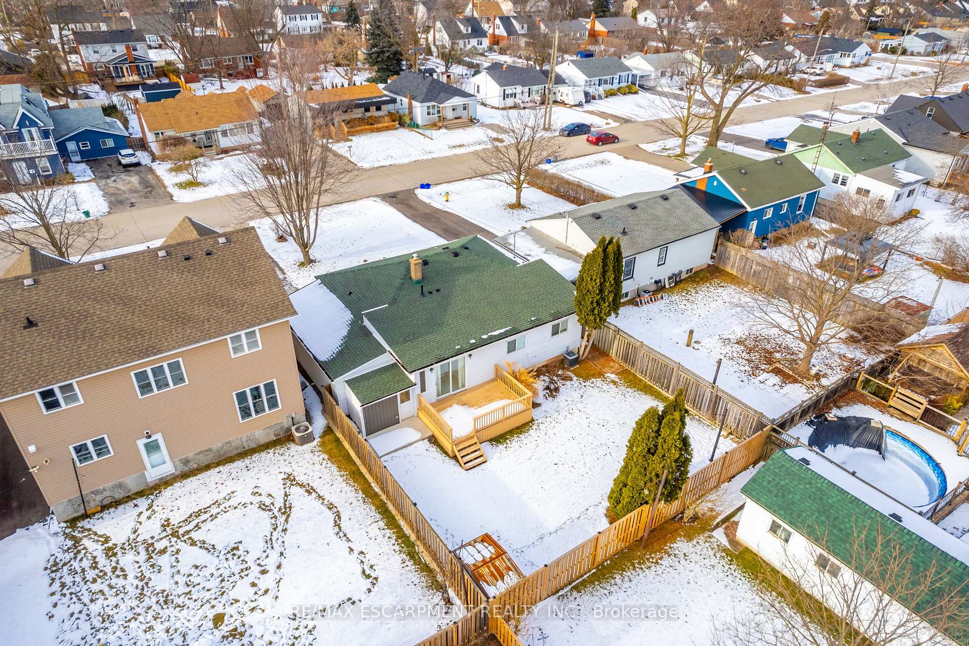 Photo 33 of 14 Lakeview Avenue, Grimsby, Grimsby Beach — HOMEH