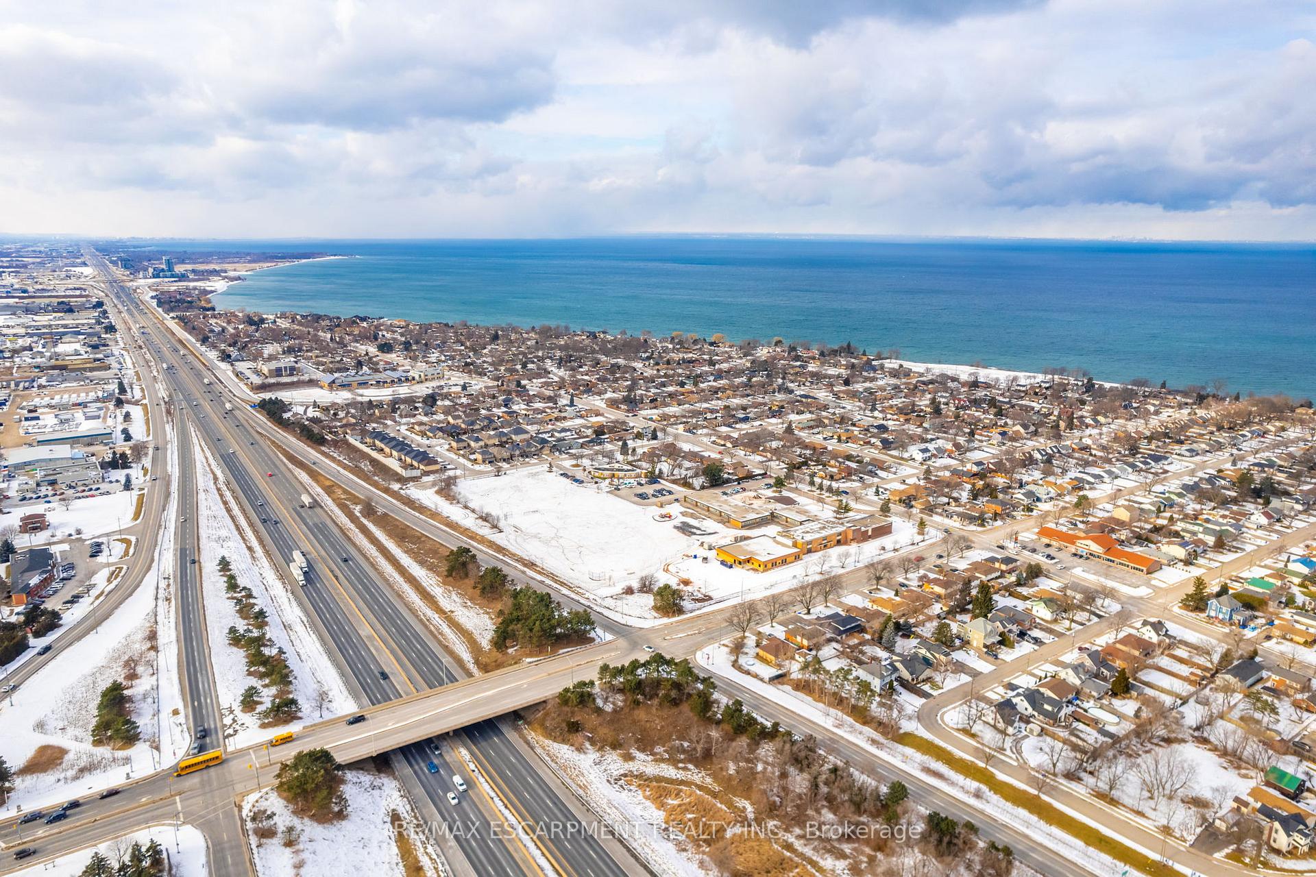 Photo 39 of 14 Lakeview Avenue, Grimsby, Grimsby Beach — HOMEH