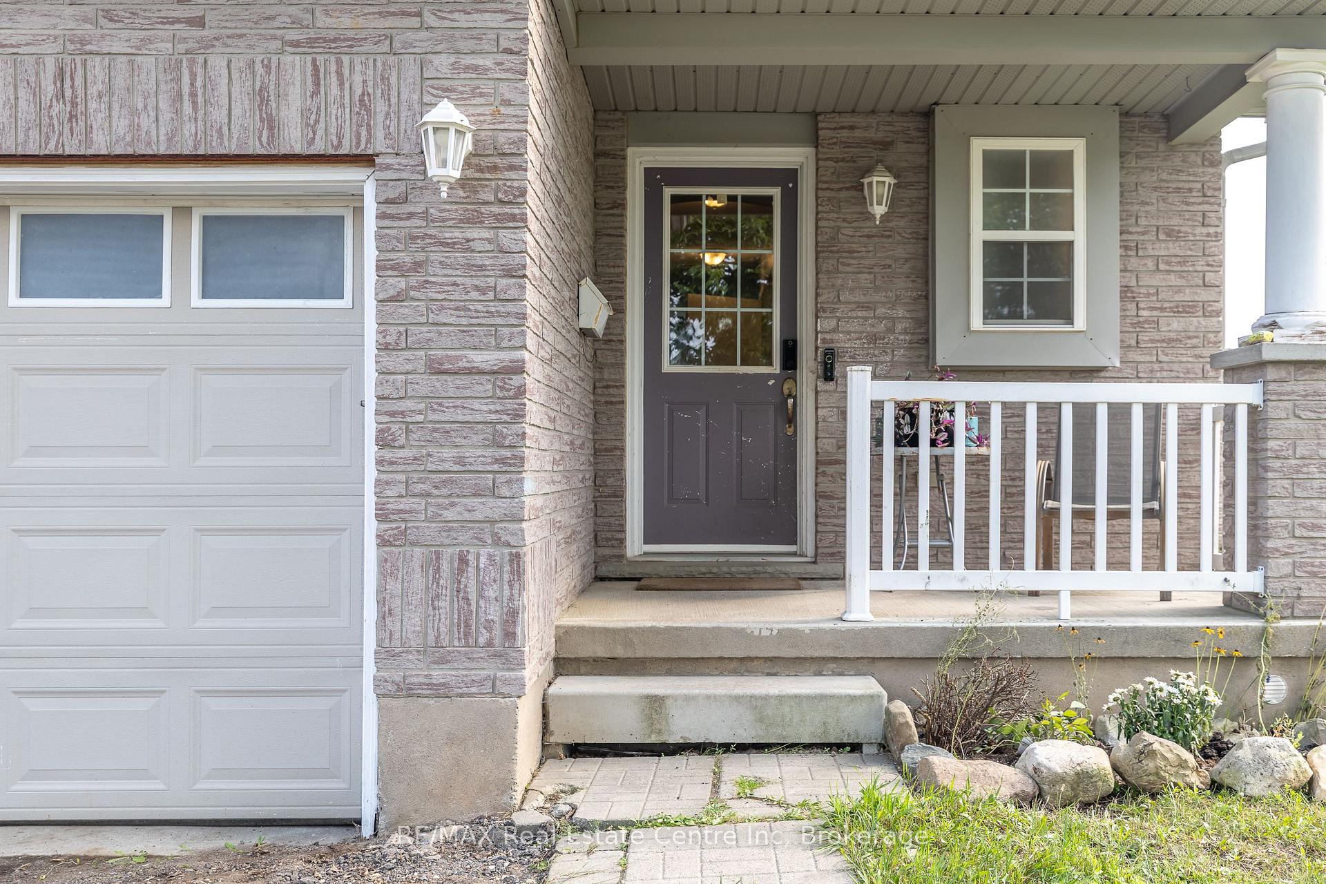Photo 4 of 30 O'connor Lane, Guelph, Grange Road — HOMEH