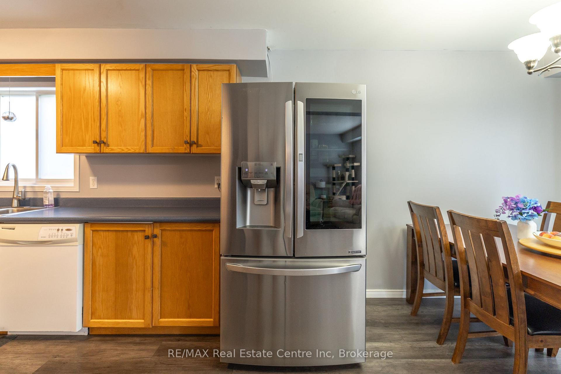 Photo 10 of 30 O'connor Lane, Guelph, Grange Road — HOMEH