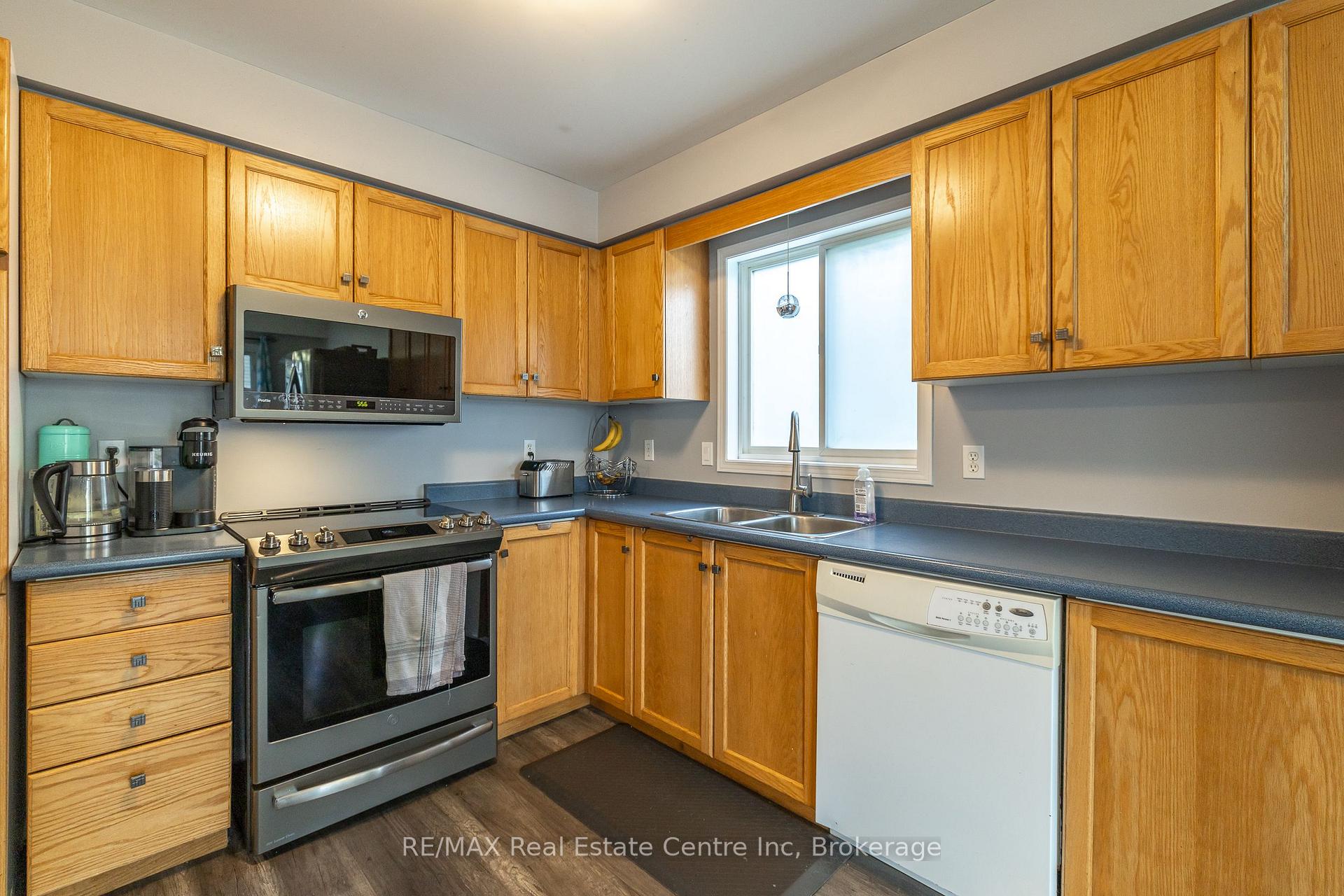 Photo 23 of 30 O'connor Lane, Guelph, Grange Road — HOMEH