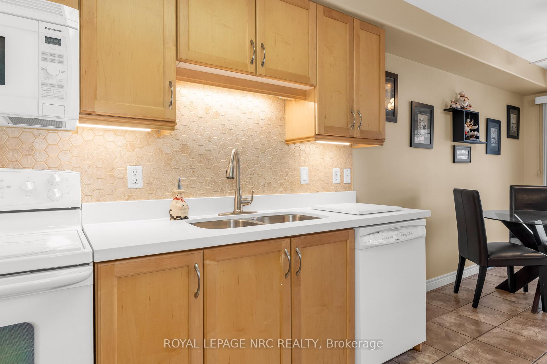 Photo 9 of 51 Hemlock Way, Grimsby, Grimsby West — HOMEH