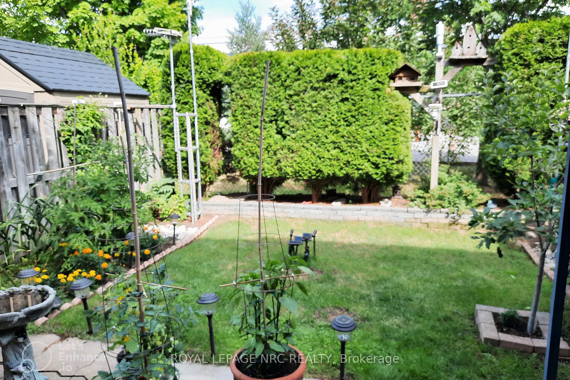 Photo 31 of 51 Hemlock Way, Grimsby, Grimsby West — HOMEH