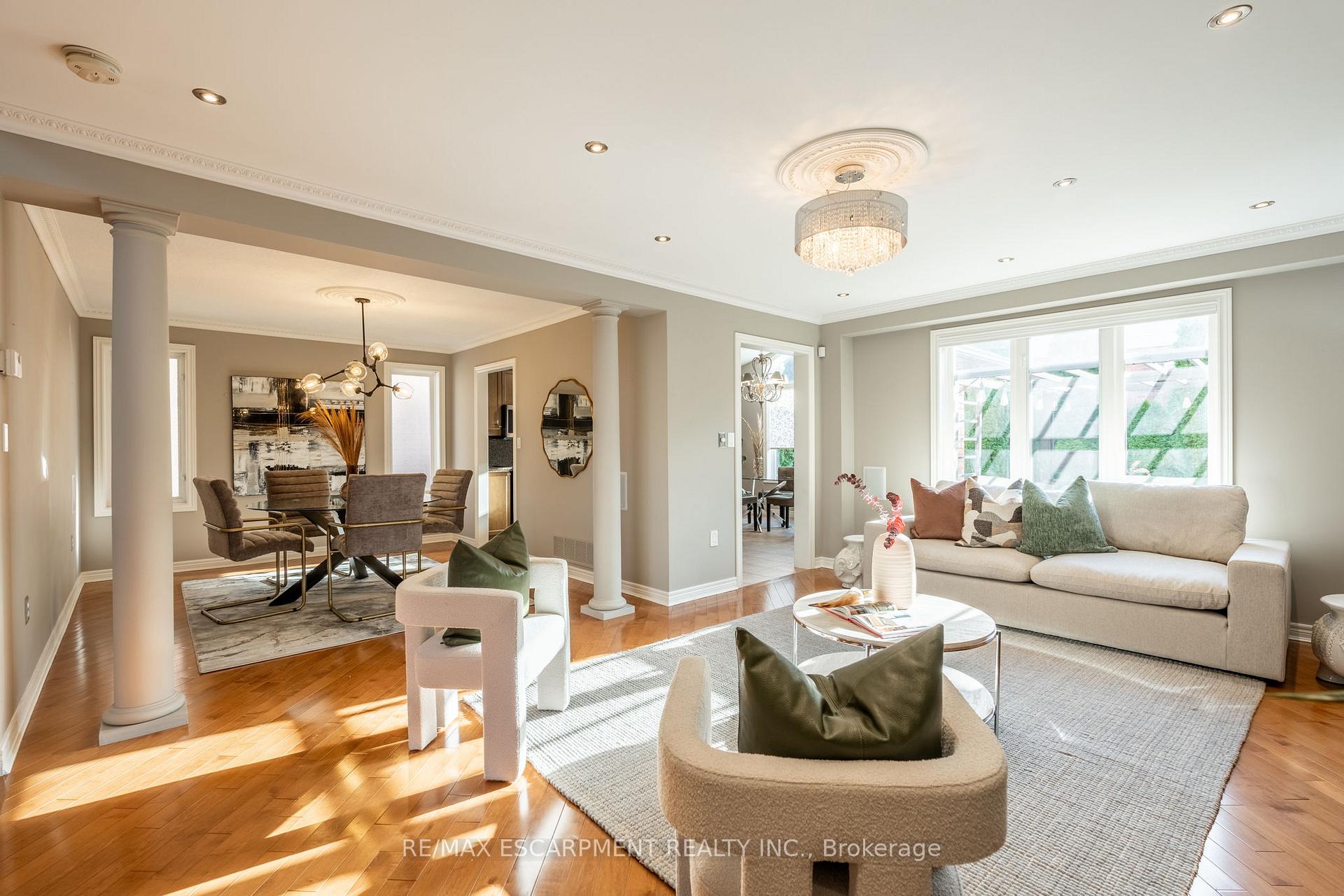Photo 9 of 14 Evergreens Drive, Grimsby, Grimsby West — HOMEH