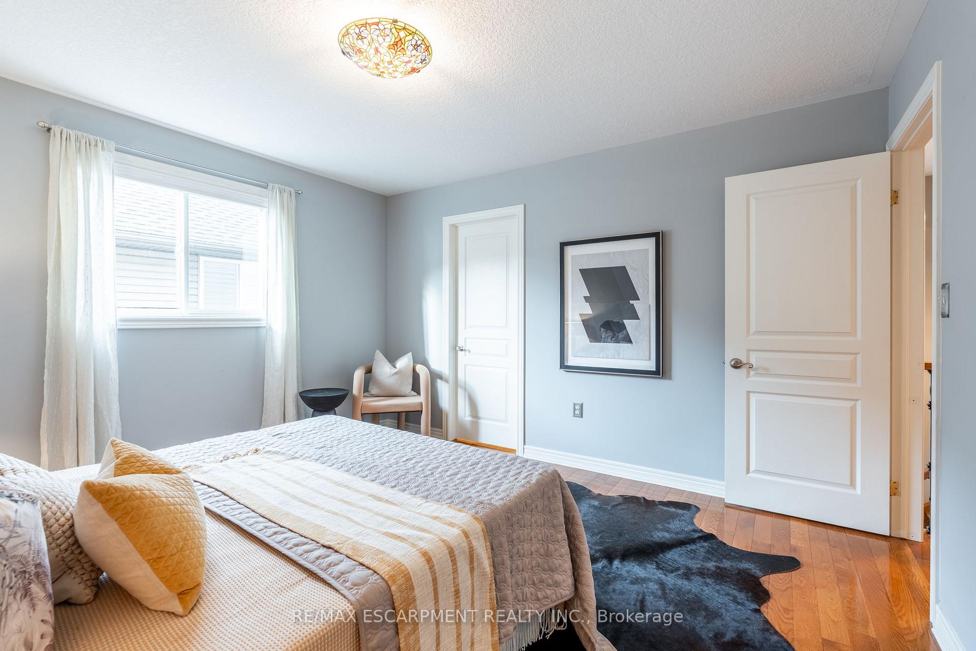 Photo 28 of 14 Evergreens Drive, Grimsby, Grimsby West — HOMEH