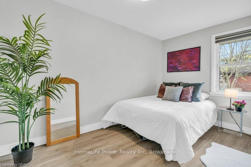 Photo 14 of Unit Upper, 9 June Avenue, Guelph, Riverside Park — HOMEH