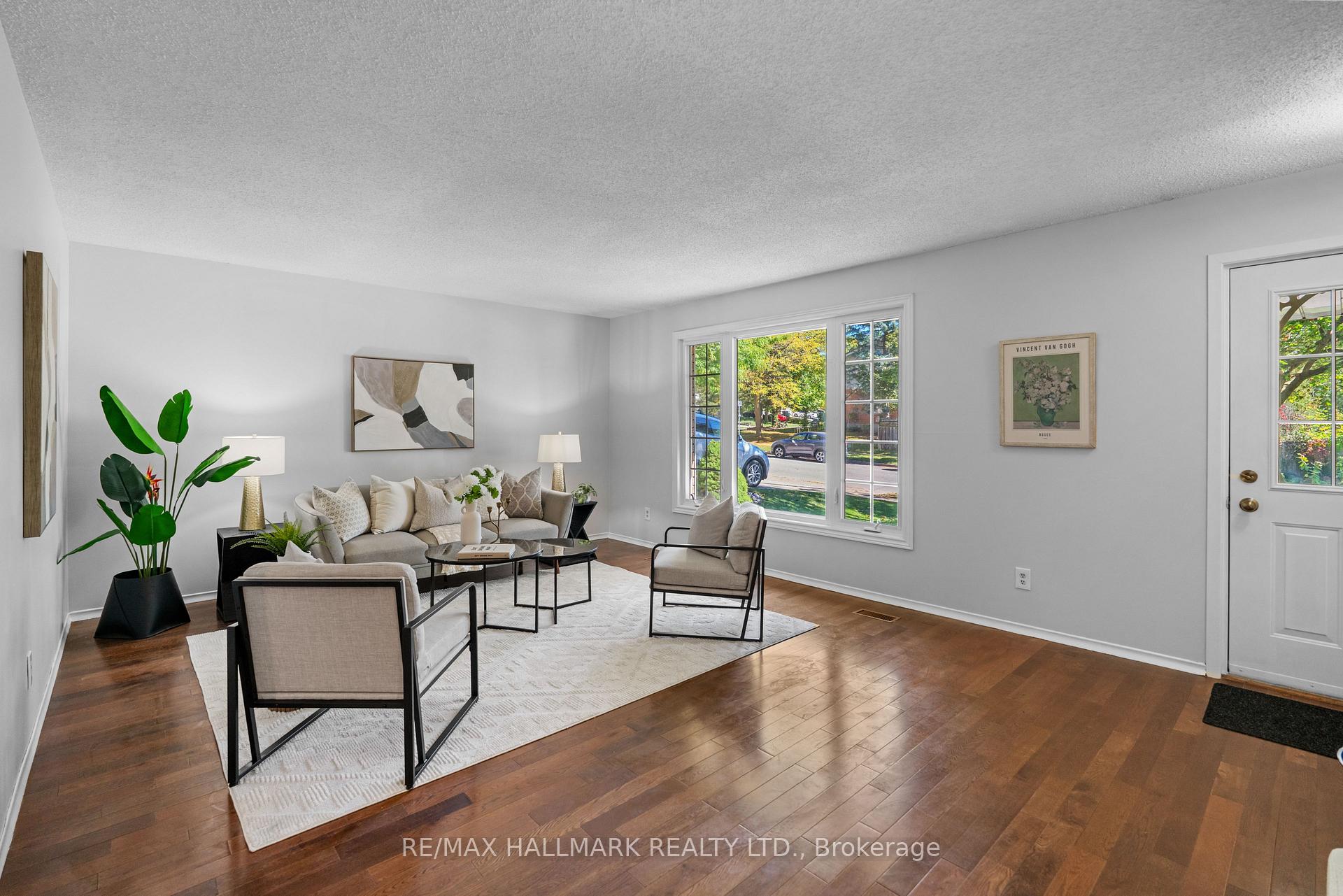 Photo 11 of 6 Youngman Drive, Guelph, Kortright West — HOMEH