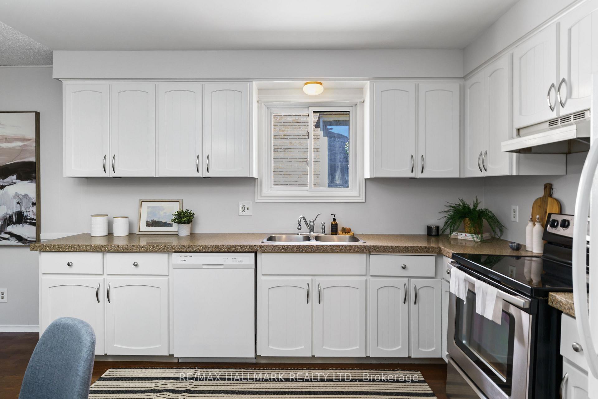 Photo 15 of 6 Youngman Drive, Guelph, Kortright West — HOMEH