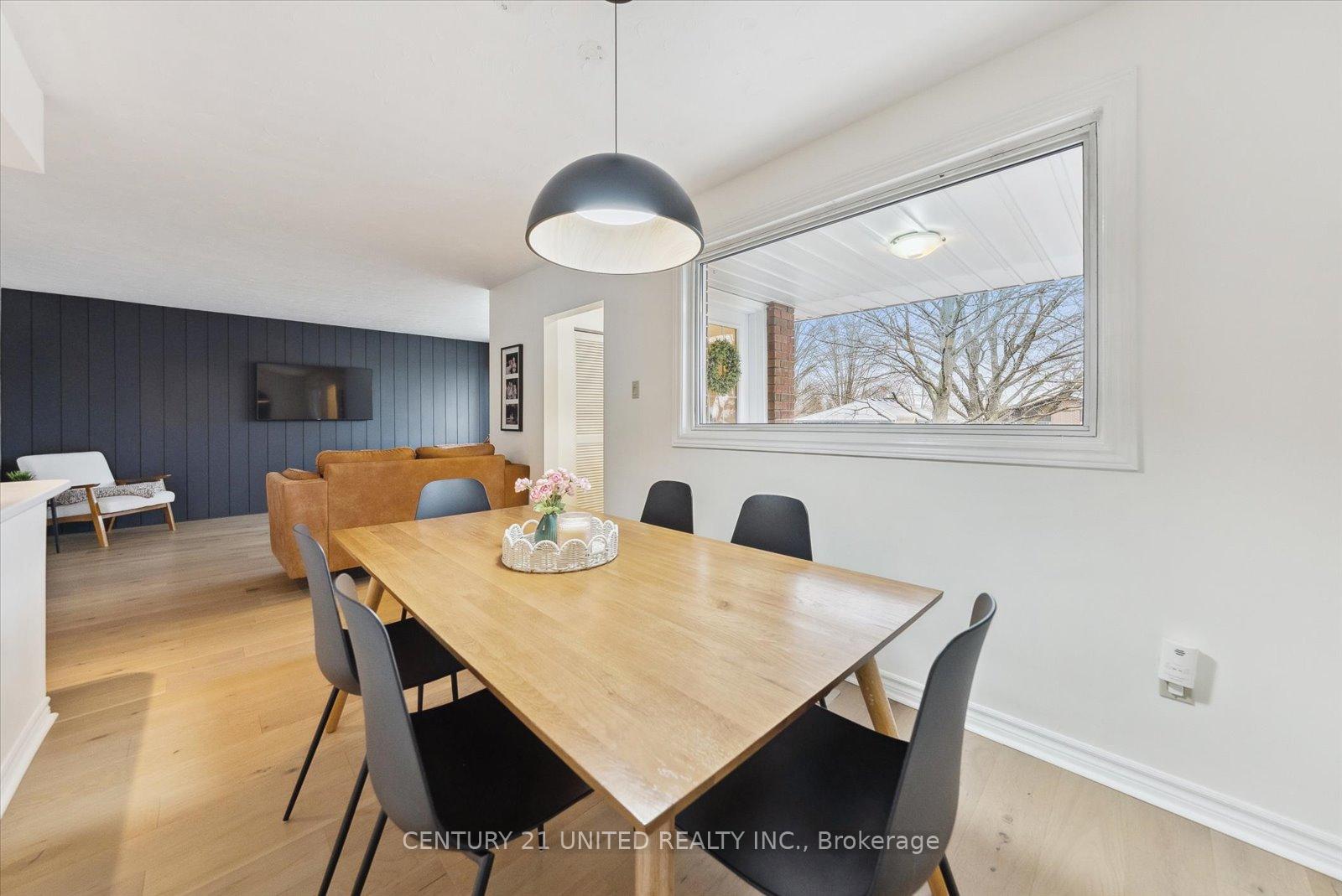 Photo 10 of 907 Rosehill Drive, Peterborough, Northcrest Ward 5 — HOMEH