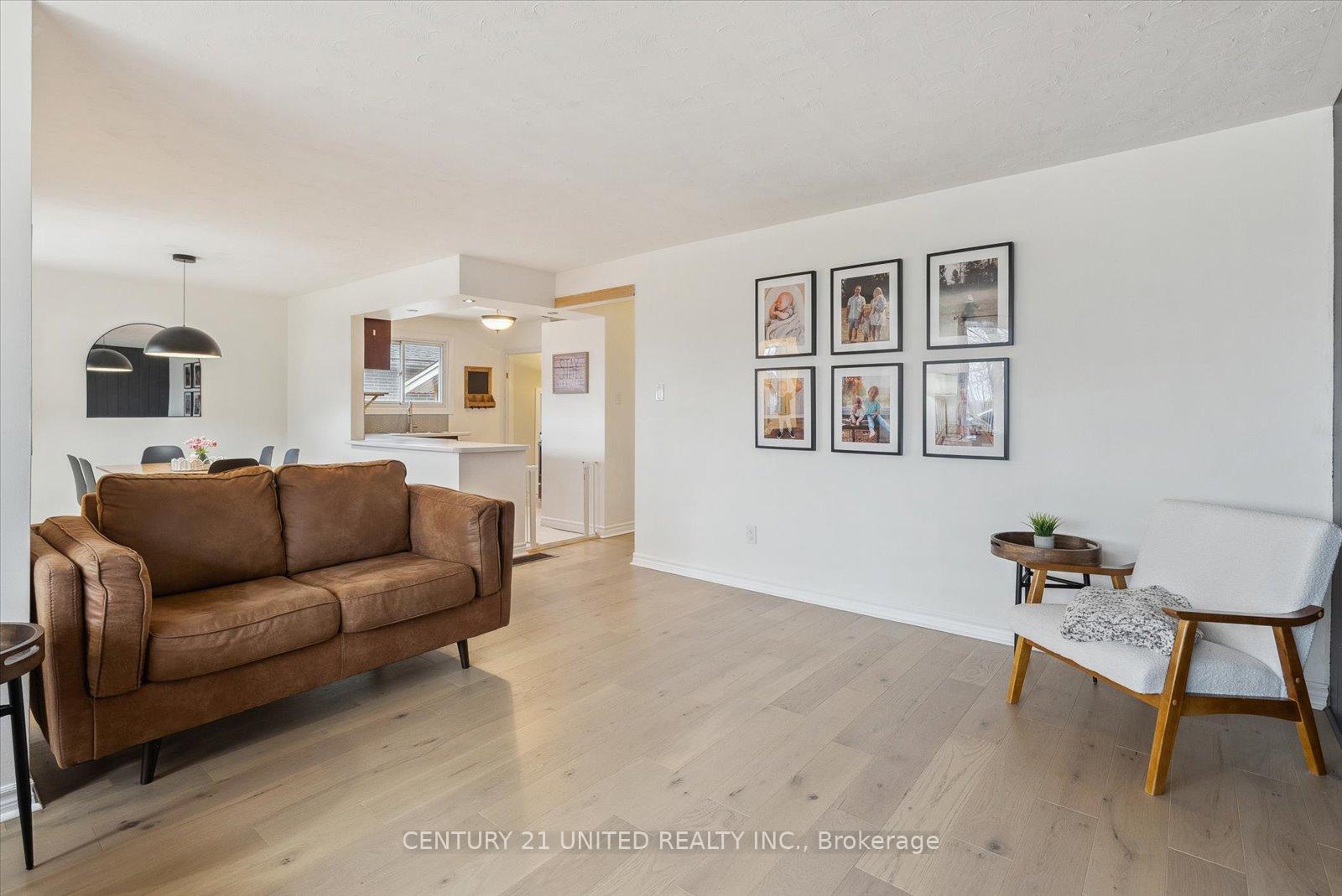 Photo 14 of 907 Rosehill Drive, Peterborough, Northcrest Ward 5 — HOMEH