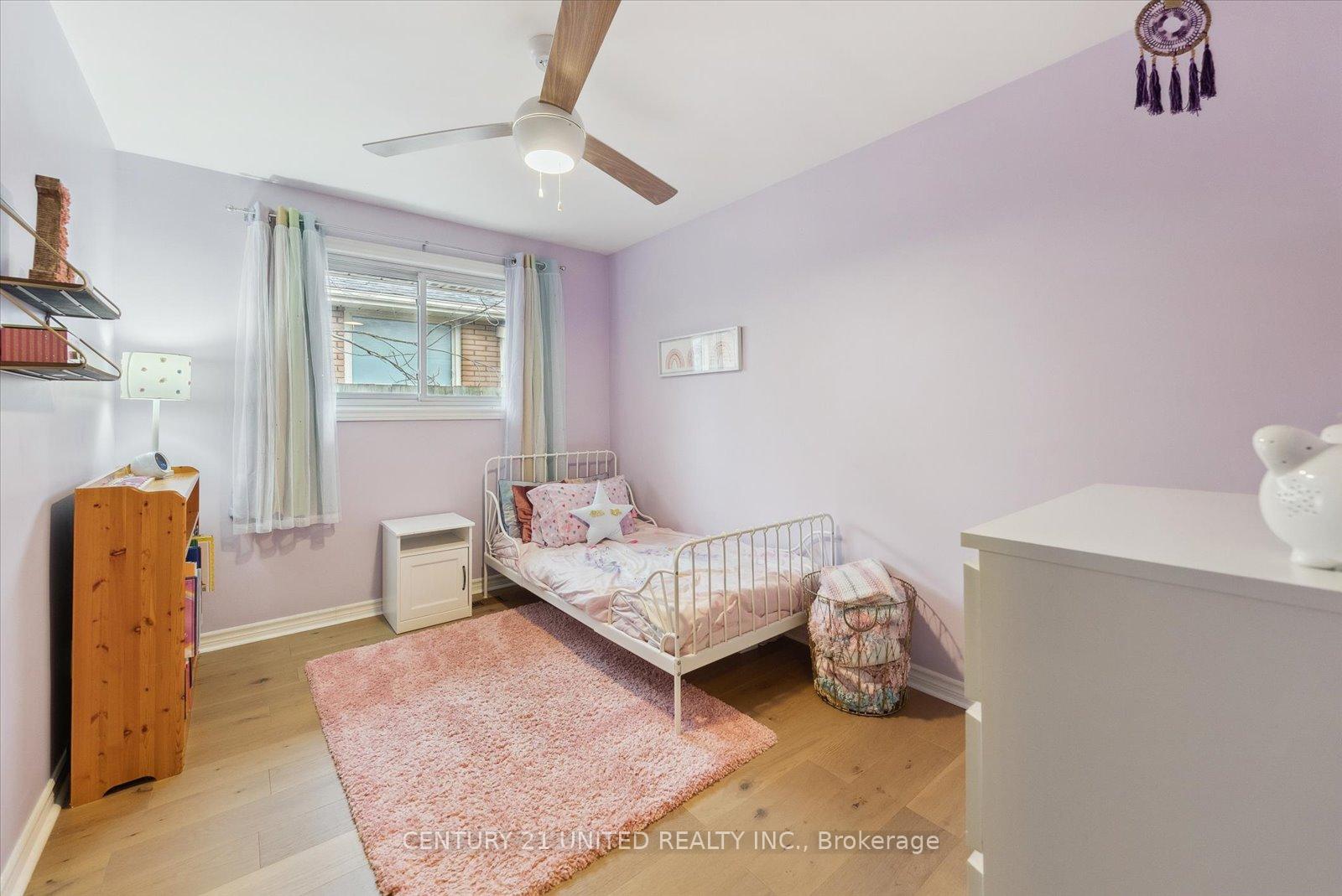 Photo 27 of 907 Rosehill Drive, Peterborough, Northcrest Ward 5 — HOMEH