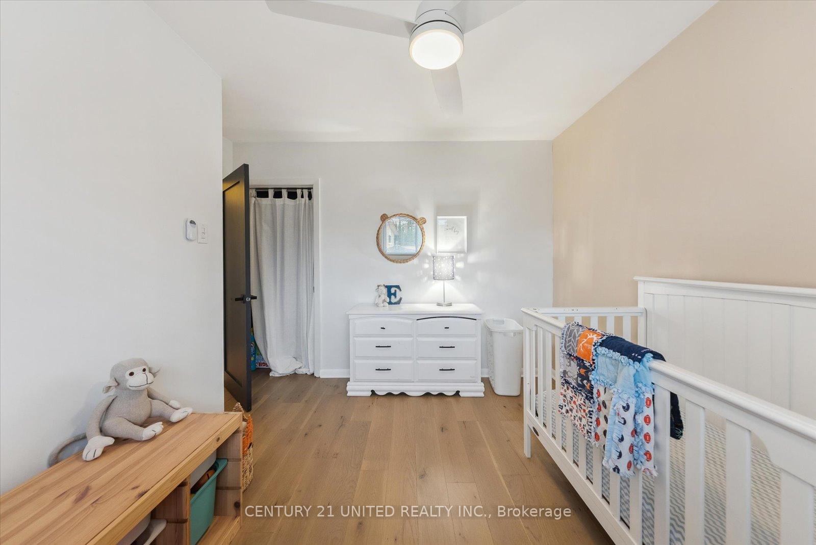 Photo 30 of 907 Rosehill Drive, Peterborough, Northcrest Ward 5 — HOMEH