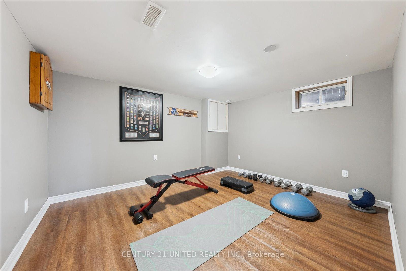 Photo 39 of 907 Rosehill Drive, Peterborough, Northcrest Ward 5 — HOMEH