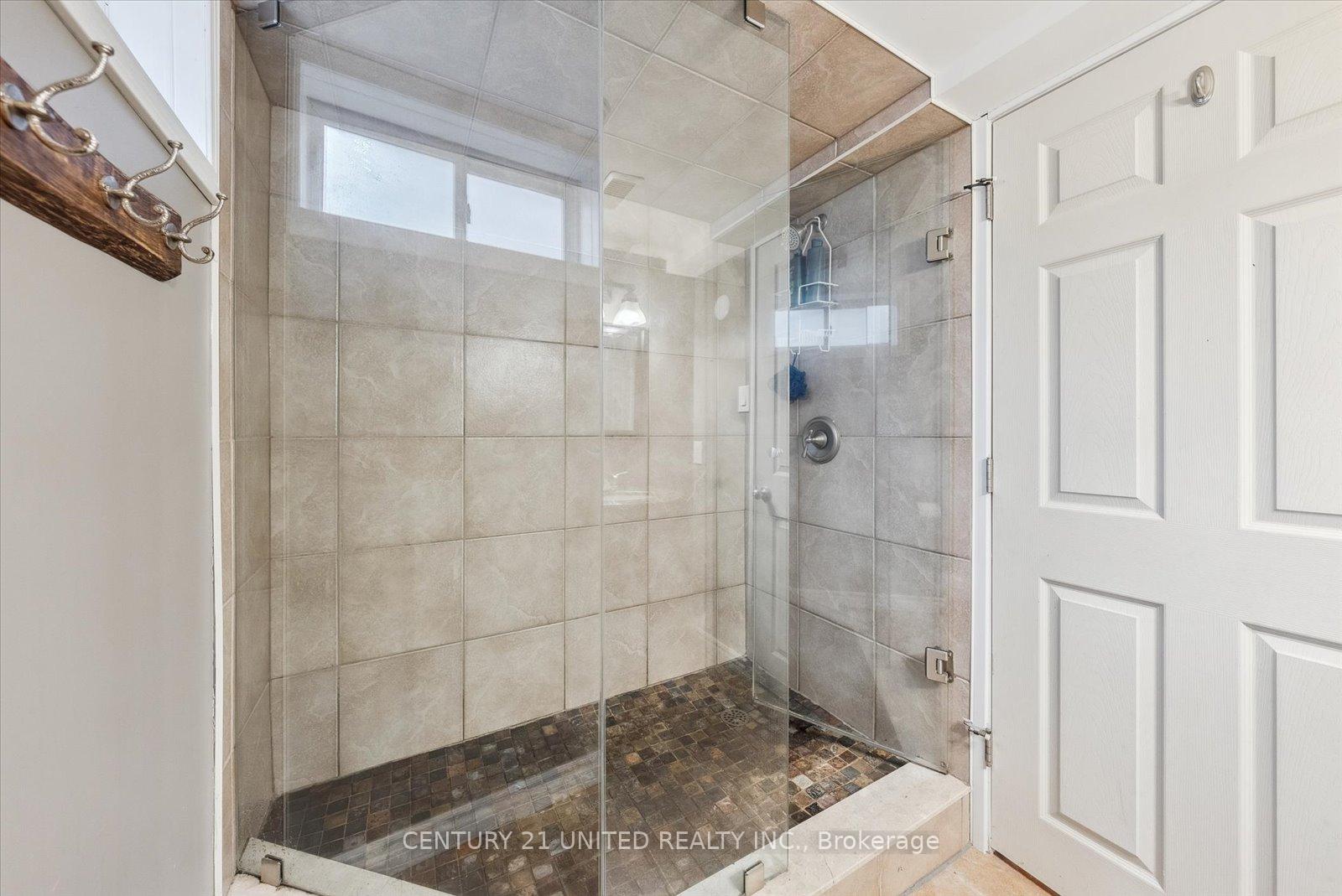 Photo 42 of 907 Rosehill Drive, Peterborough, Northcrest Ward 5 — HOMEH