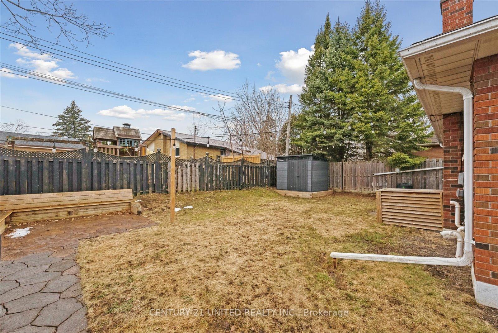 Photo 43 of 907 Rosehill Drive, Peterborough, Northcrest Ward 5 — HOMEH