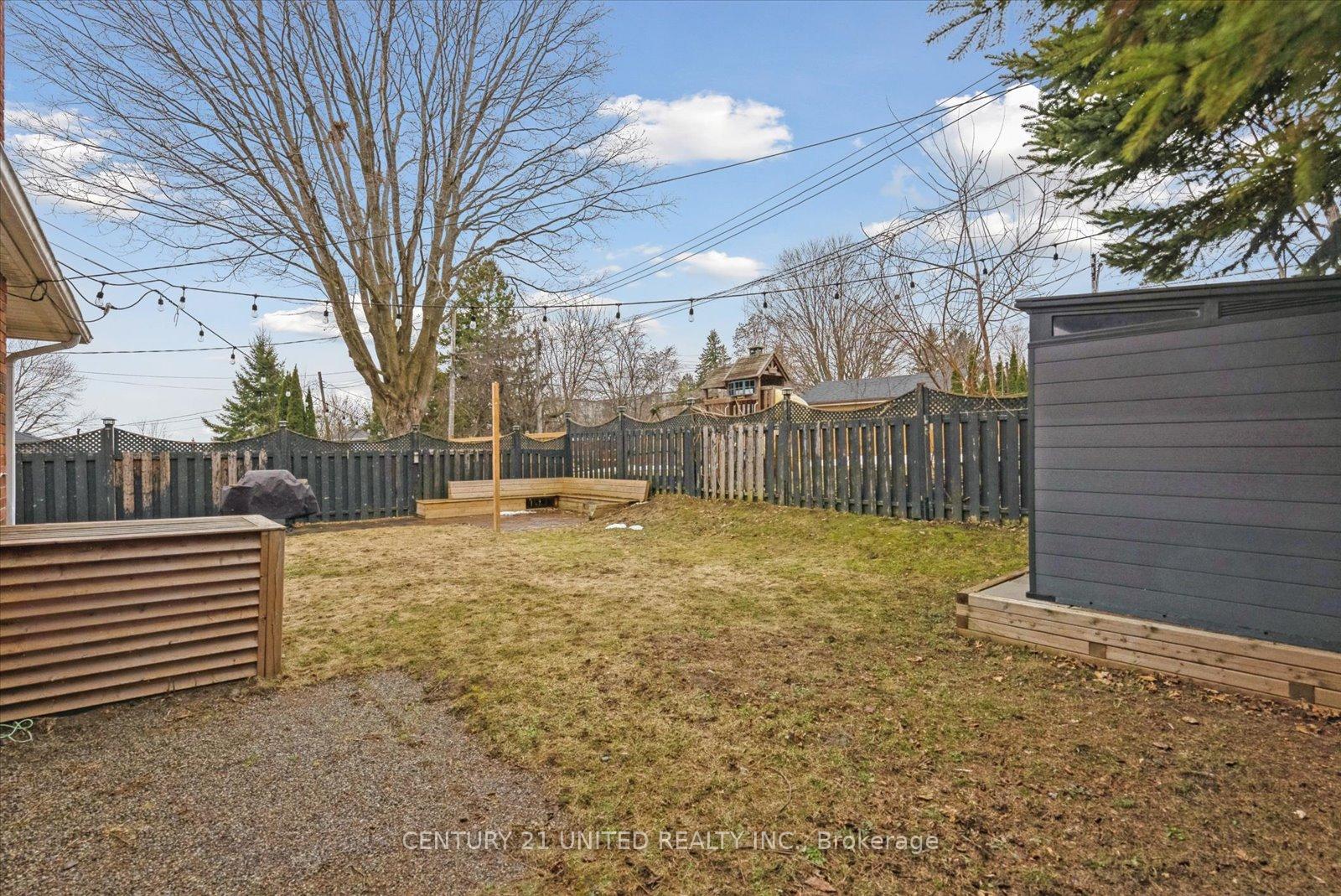 Photo 46 of 907 Rosehill Drive, Peterborough, Northcrest Ward 5 — HOMEH