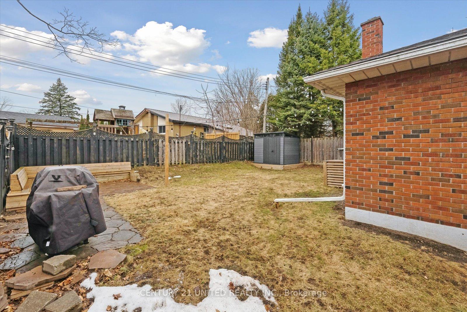 Photo 47 of 907 Rosehill Drive, Peterborough, Northcrest Ward 5 — HOMEH