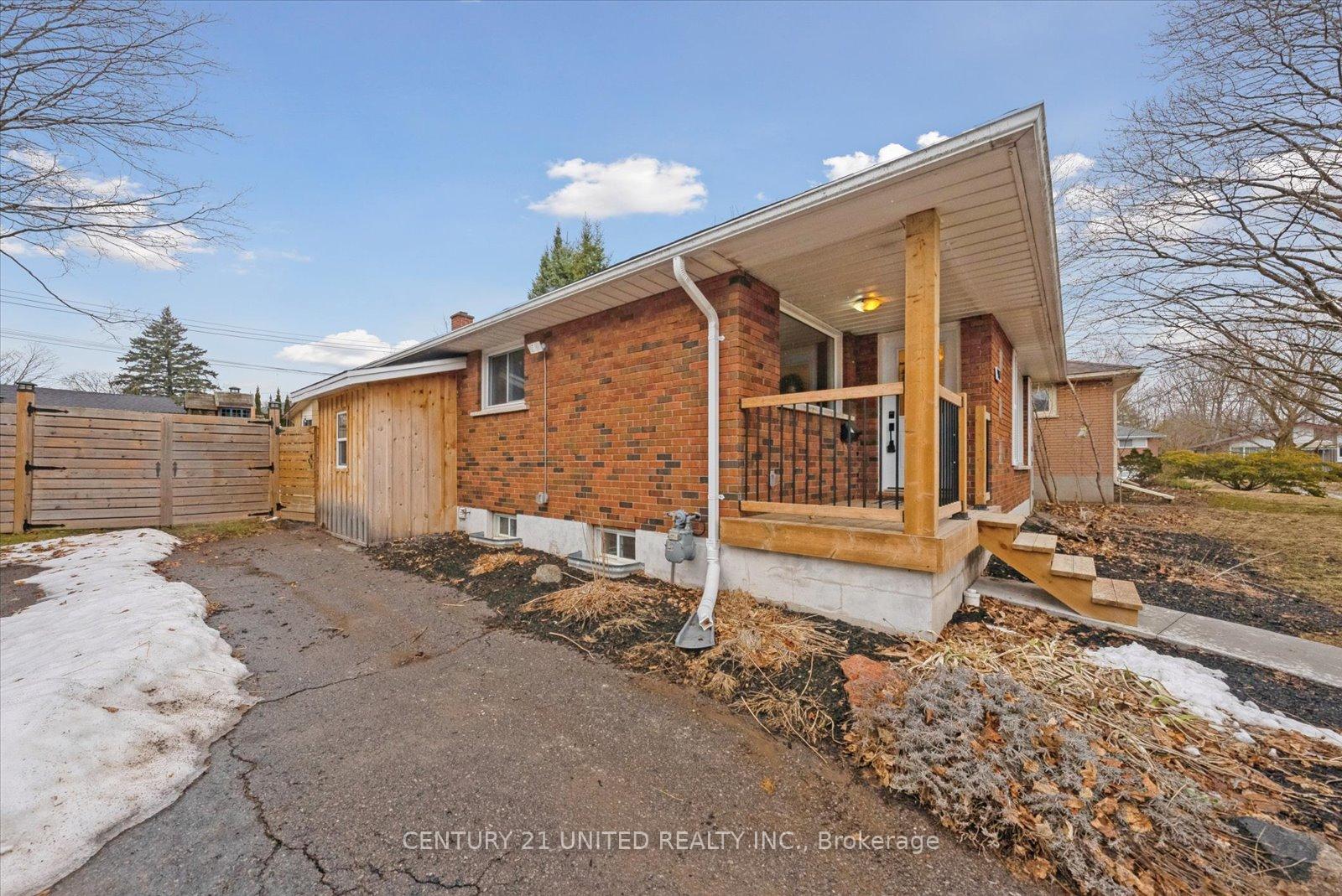Photo 48 of 907 Rosehill Drive, Peterborough, Northcrest Ward 5 — HOMEH