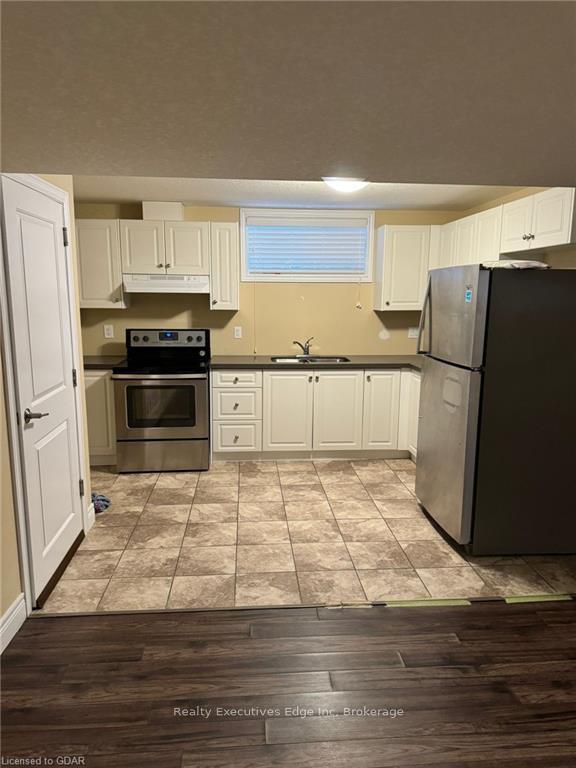 Photo 1 of 111 Dallan Drive, Guelph, Pineridge/Westminster Woods — HOMEH