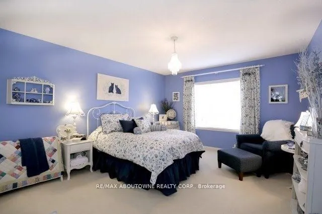 Photo 7 of 1175 Treetop Terrace, Oakville, West Oak Trails — HOMEH
