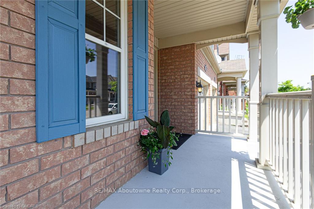 Photo 4 of 177 Mcdougall, Milton, Harrison — HOMEH