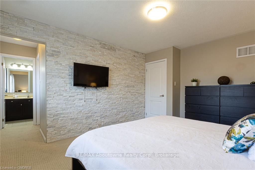 Photo 20 of 177 Mcdougall, Milton, Harrison — HOMEH