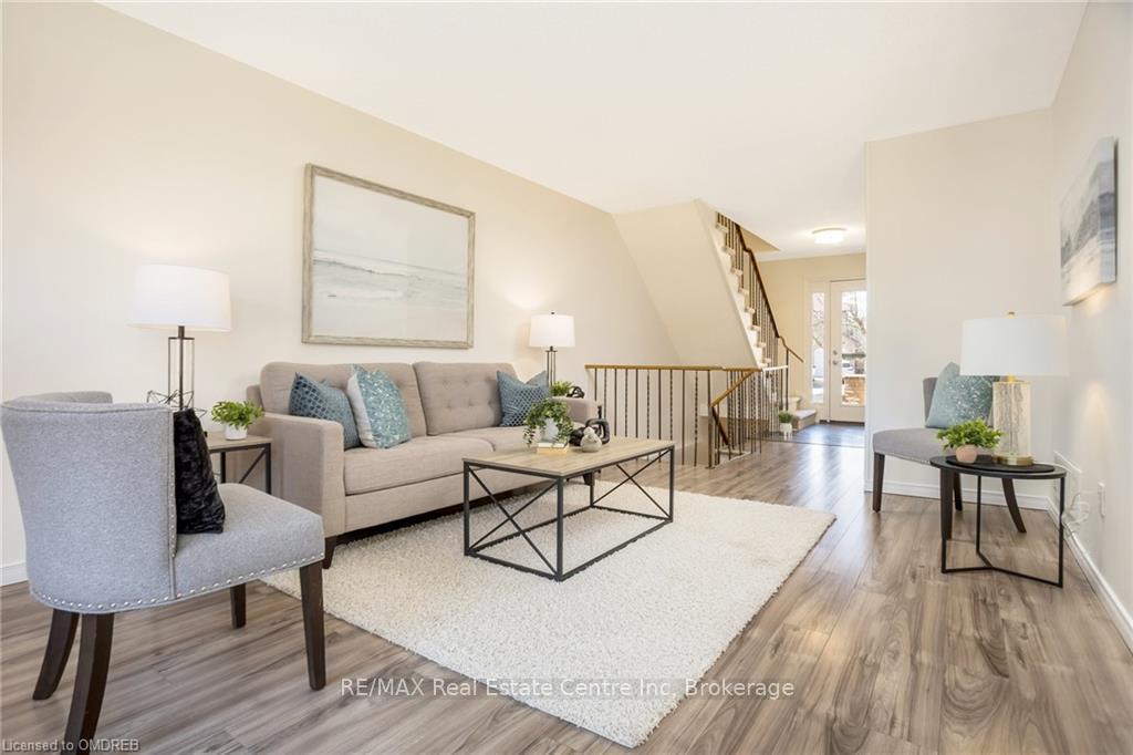 Photo 8 of 156 Harvest Drive, Milton, Bronte Meadows — HOMEH