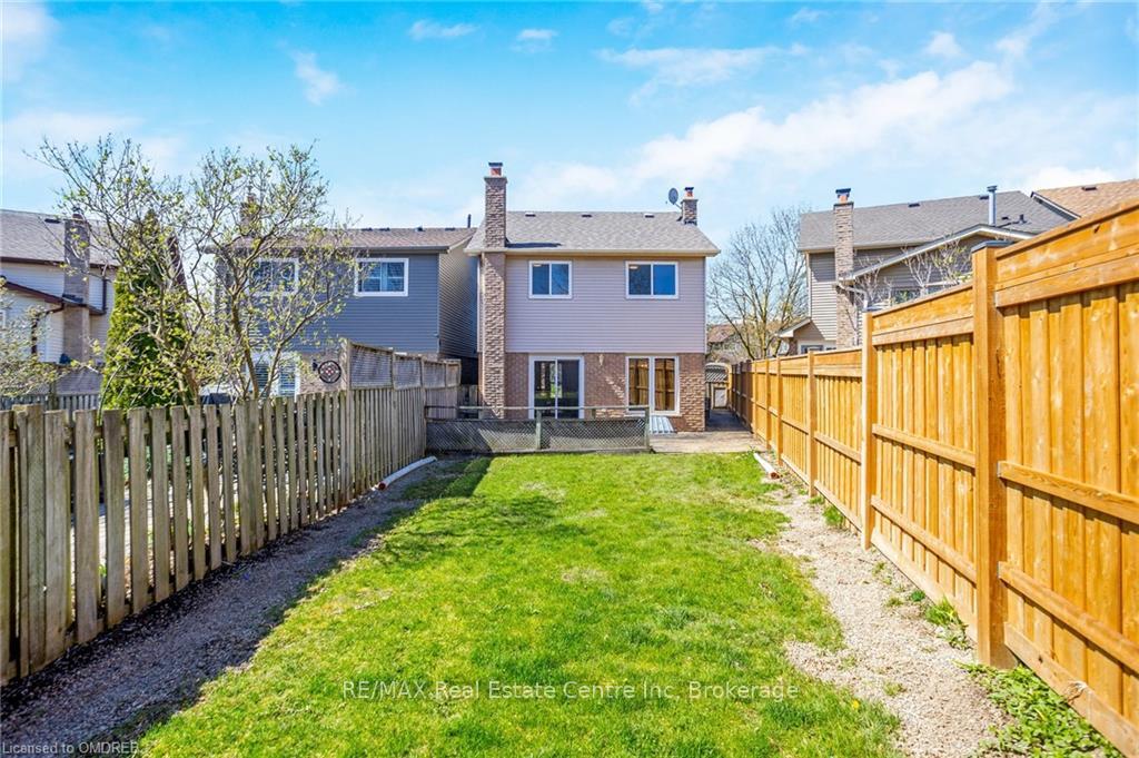 Photo 25 of 156 Harvest Drive, Milton, Bronte Meadows — HOMEH