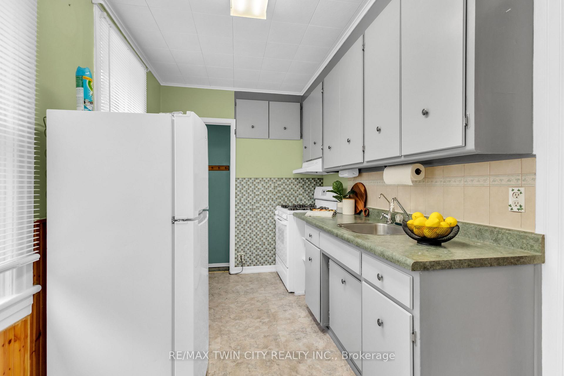 Photo 17 of 124 Elizabeth Street, Guelph, St. Patrick's Ward — HOMEH