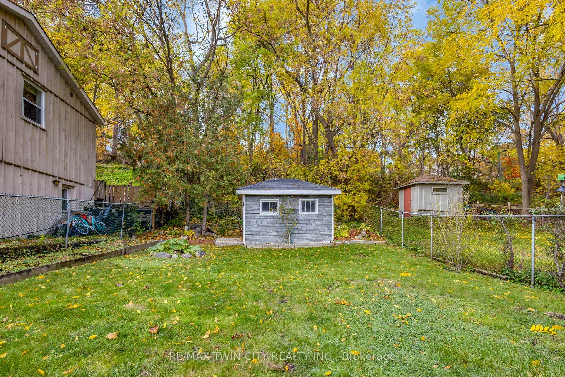 Photo 26 of 124 Elizabeth Street, Guelph, St. Patrick's Ward — HOMEH