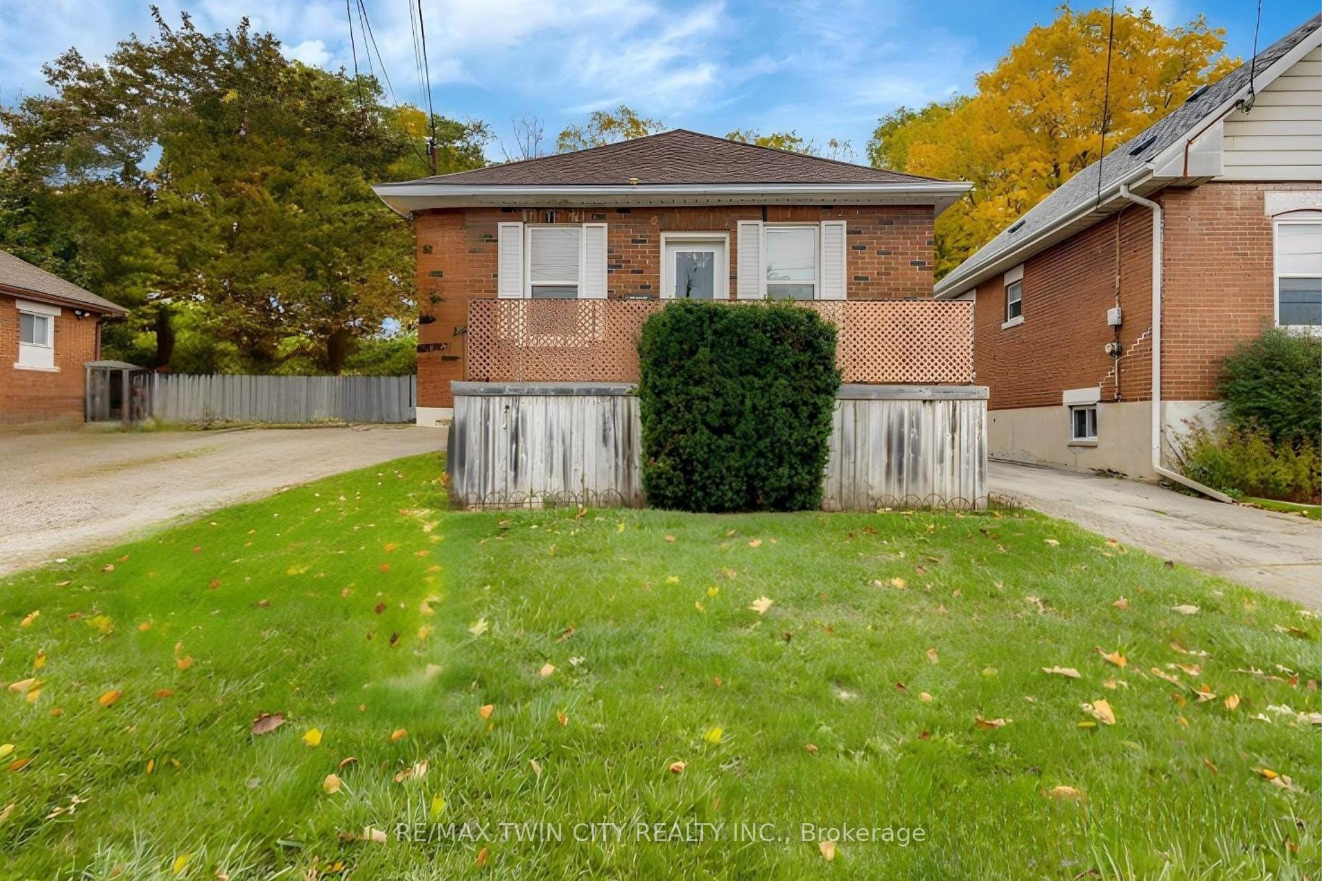 Photo 30 of 124 Elizabeth Street, Guelph, St. Patrick's Ward — HOMEH
