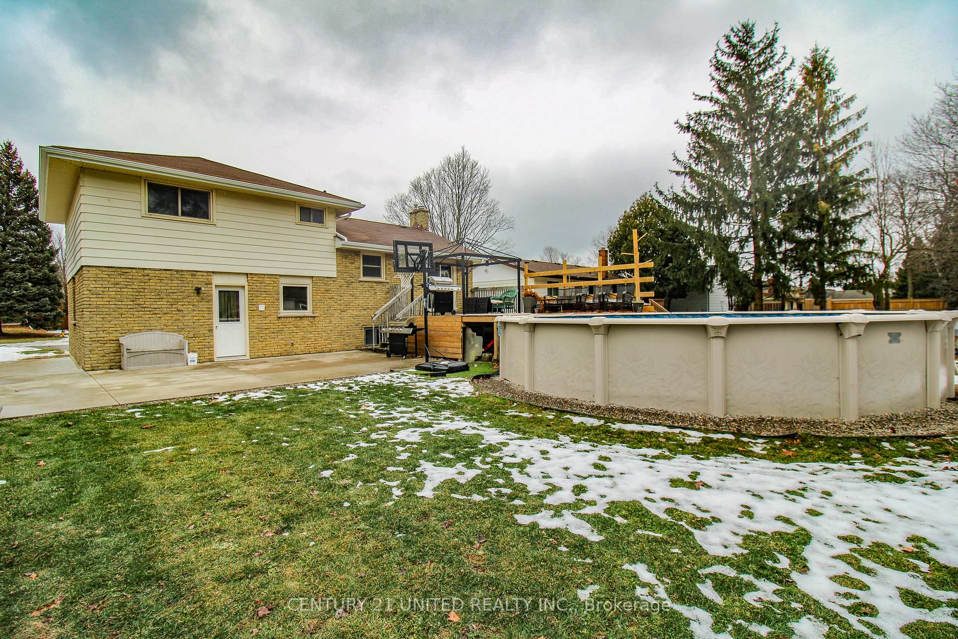 Photo 31 of 1495 Fair Avenue, Peterborough, Monaghan Ward 2 — HOMEH
