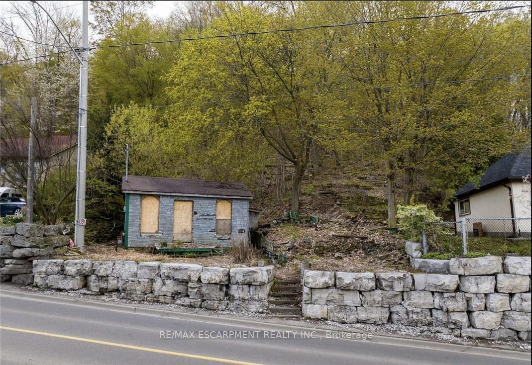 Photo 6 of 48 Mountain Street, Grimsby, Grimsby West — HOMEH