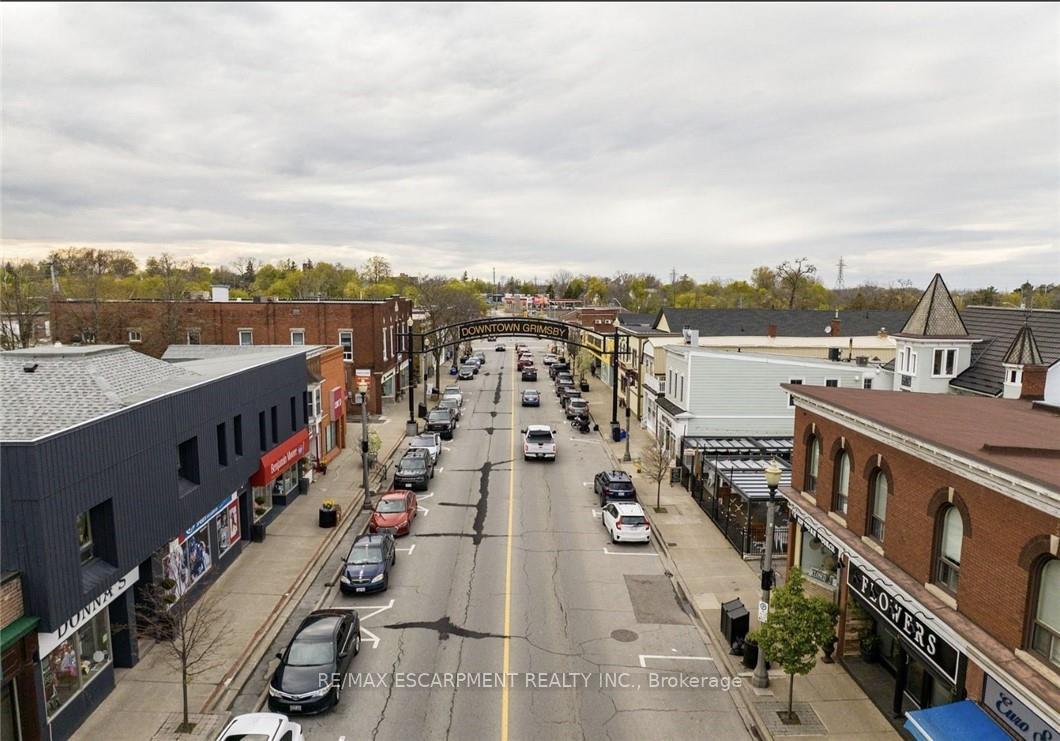 Photo 7 of 48 Mountain Street, Grimsby, Grimsby West — HOMEH