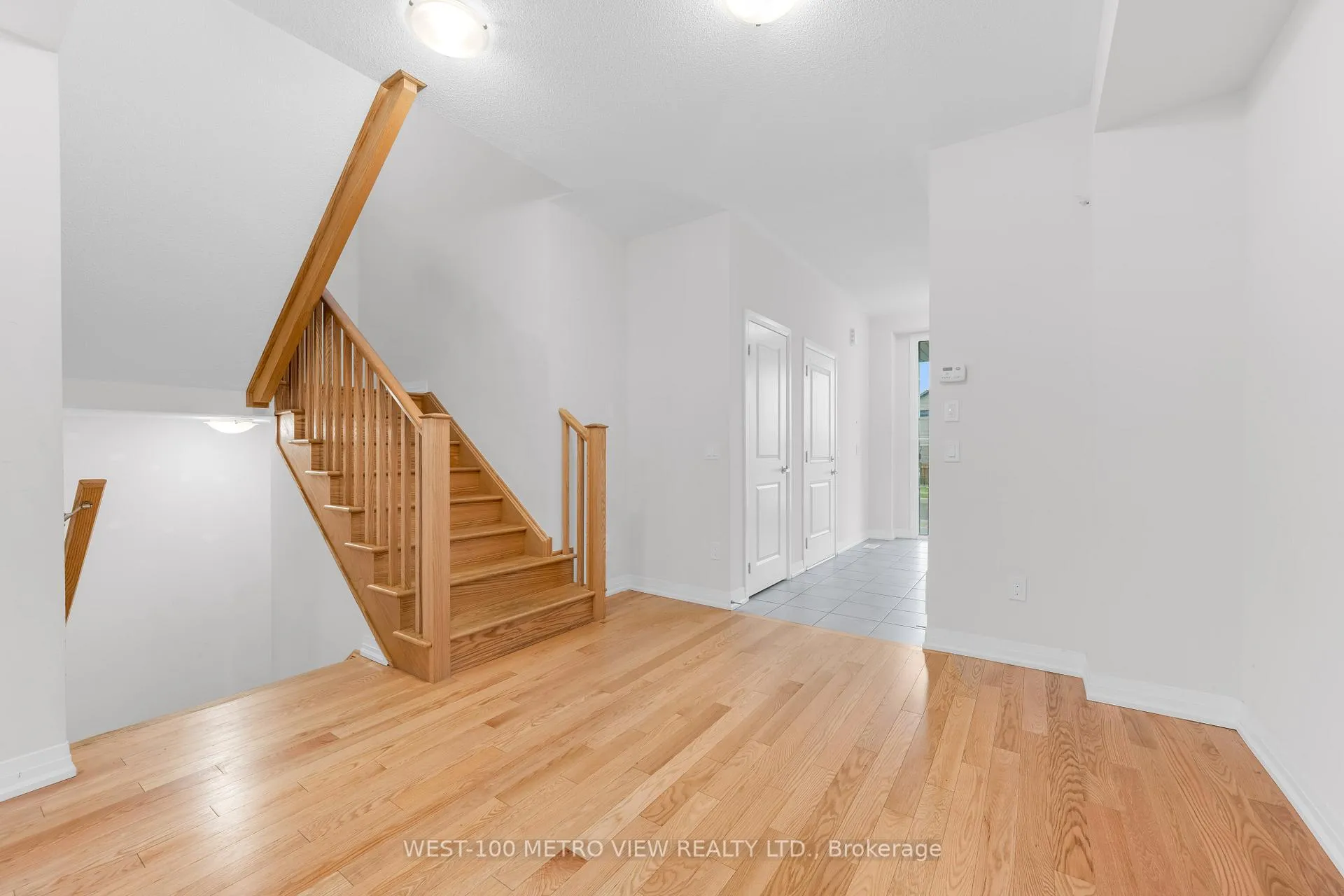 Photo 8 of 337 Provident Way, Hamilton, Mount Hope — HOMEH