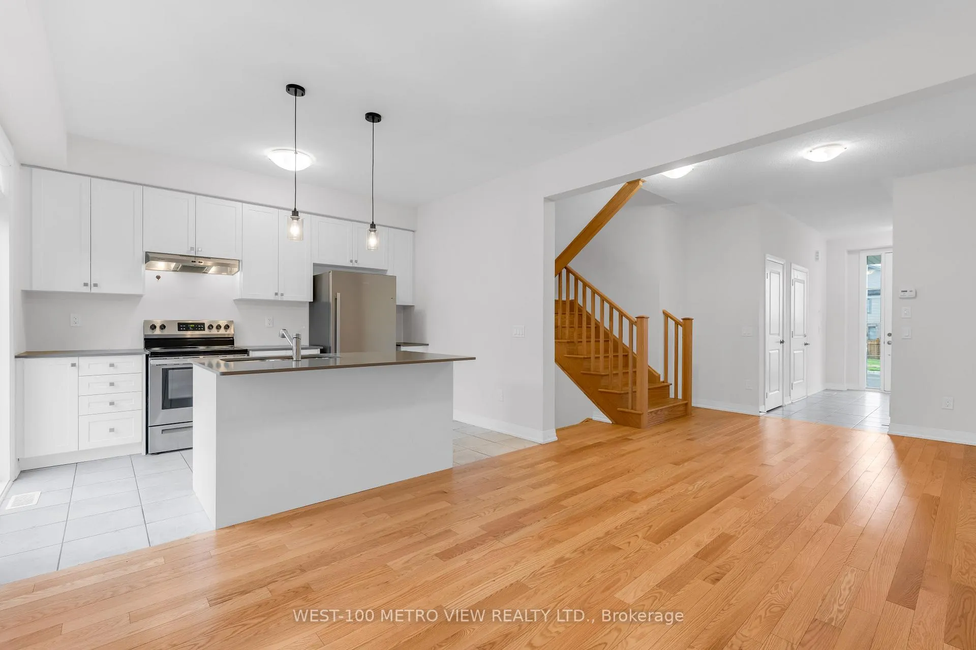 Photo 10 of 337 Provident Way, Hamilton, Mount Hope — HOMEH