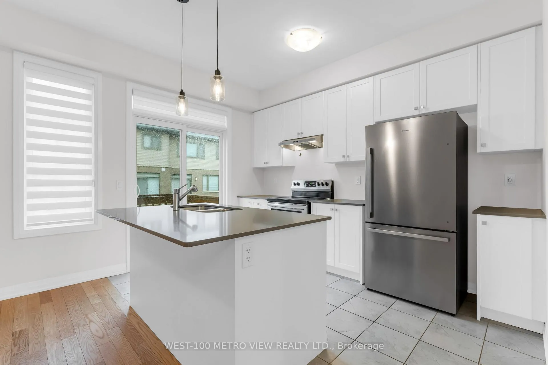 Photo 11 of 337 Provident Way, Hamilton, Mount Hope — HOMEH